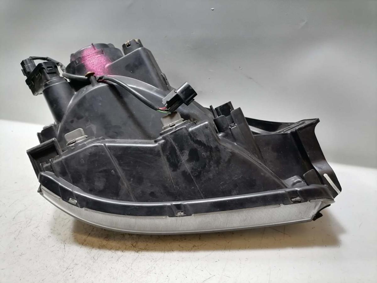 Hyundai Tucson original Scheinwerfer vorn links Halogen Bj.2005